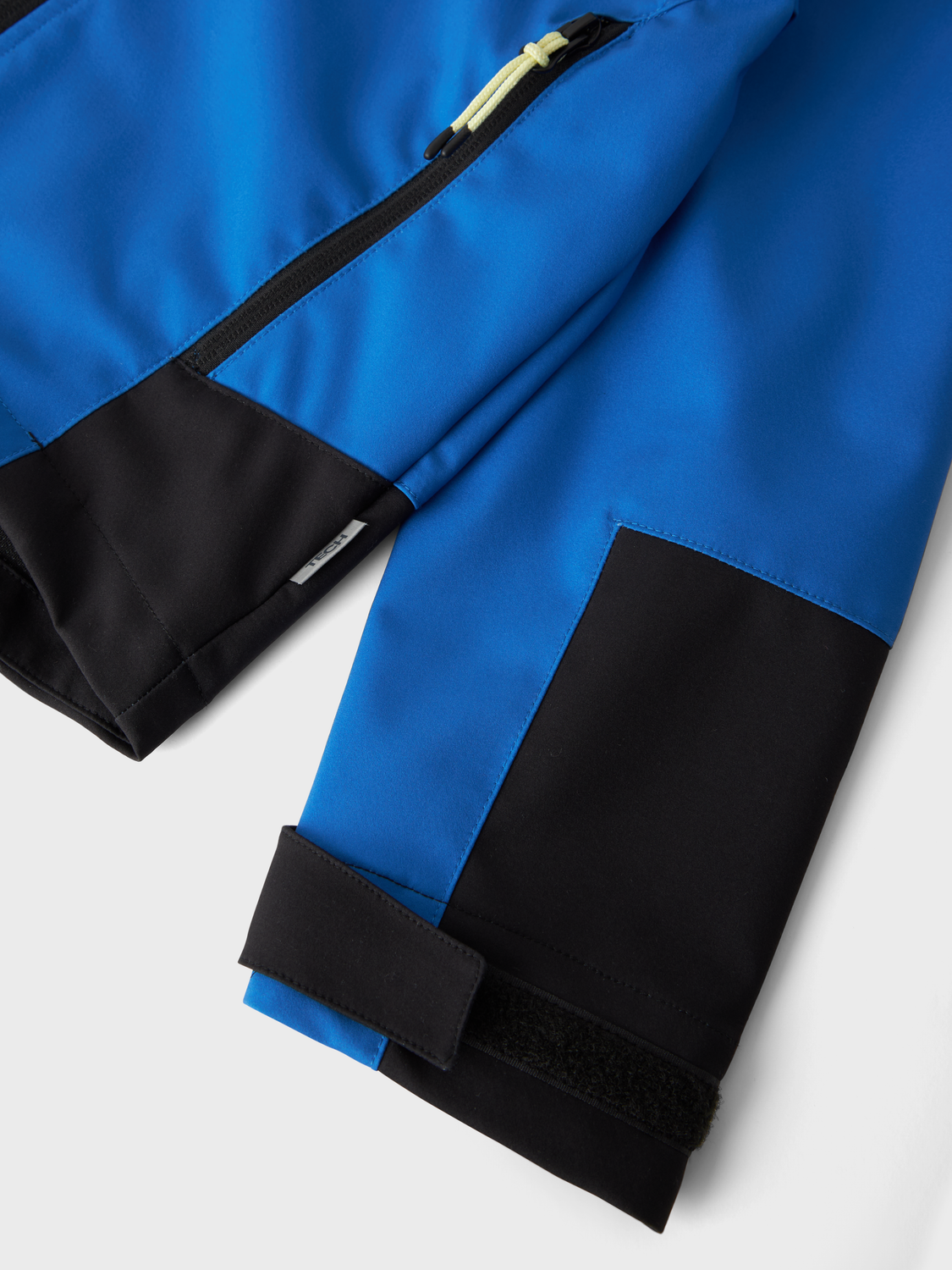 model_shot-detail